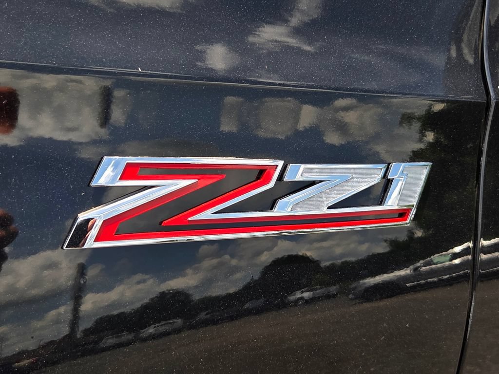 Used 2024 Chevrolet Suburban Z71 AWD/4WD image 25