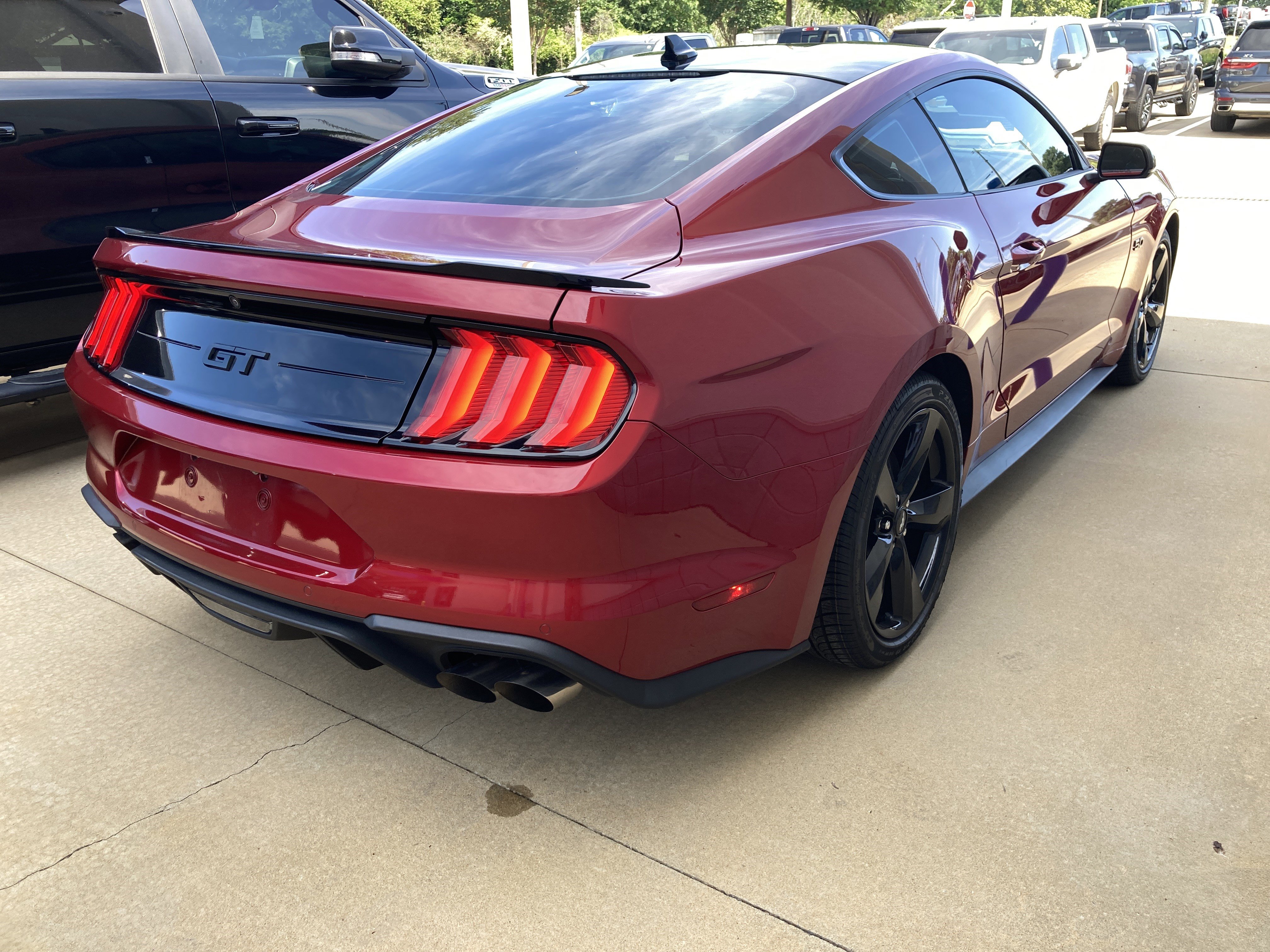 Used 2021 Ford Mustang GT Premium w/ Equipment Group 401A RWD image 2