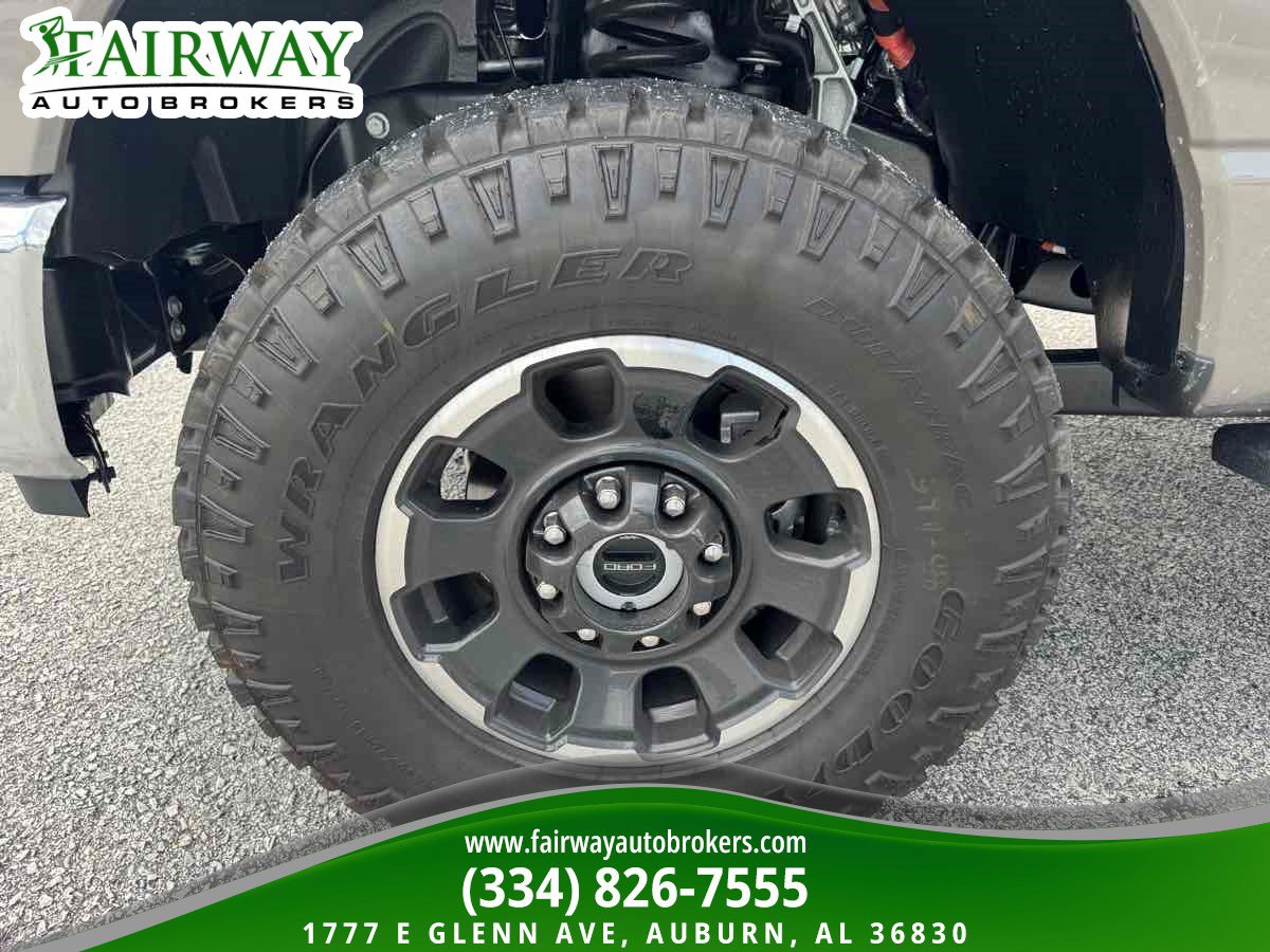 Used 2026 Ford F350 King Ranch w/ Tremor Off-Road Package AWD/4WD image 33