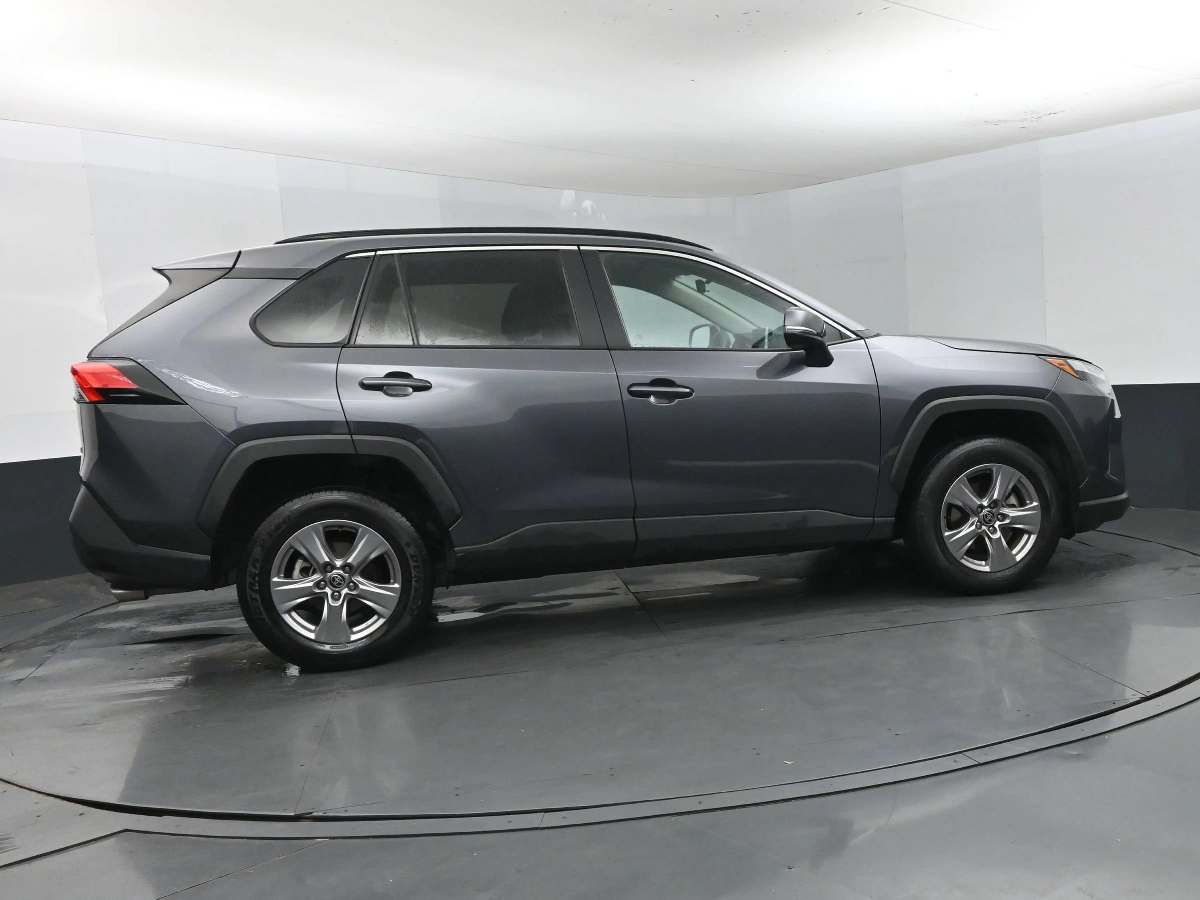 Used 2025 Toyota RAV4 XLE FWD image 4