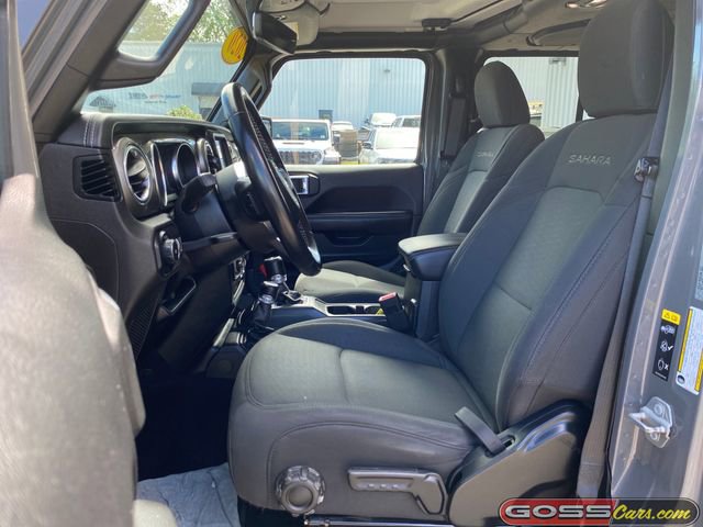 Used 2020 Jeep Wrangler Unlimited Sahara AWD/4WD image 27