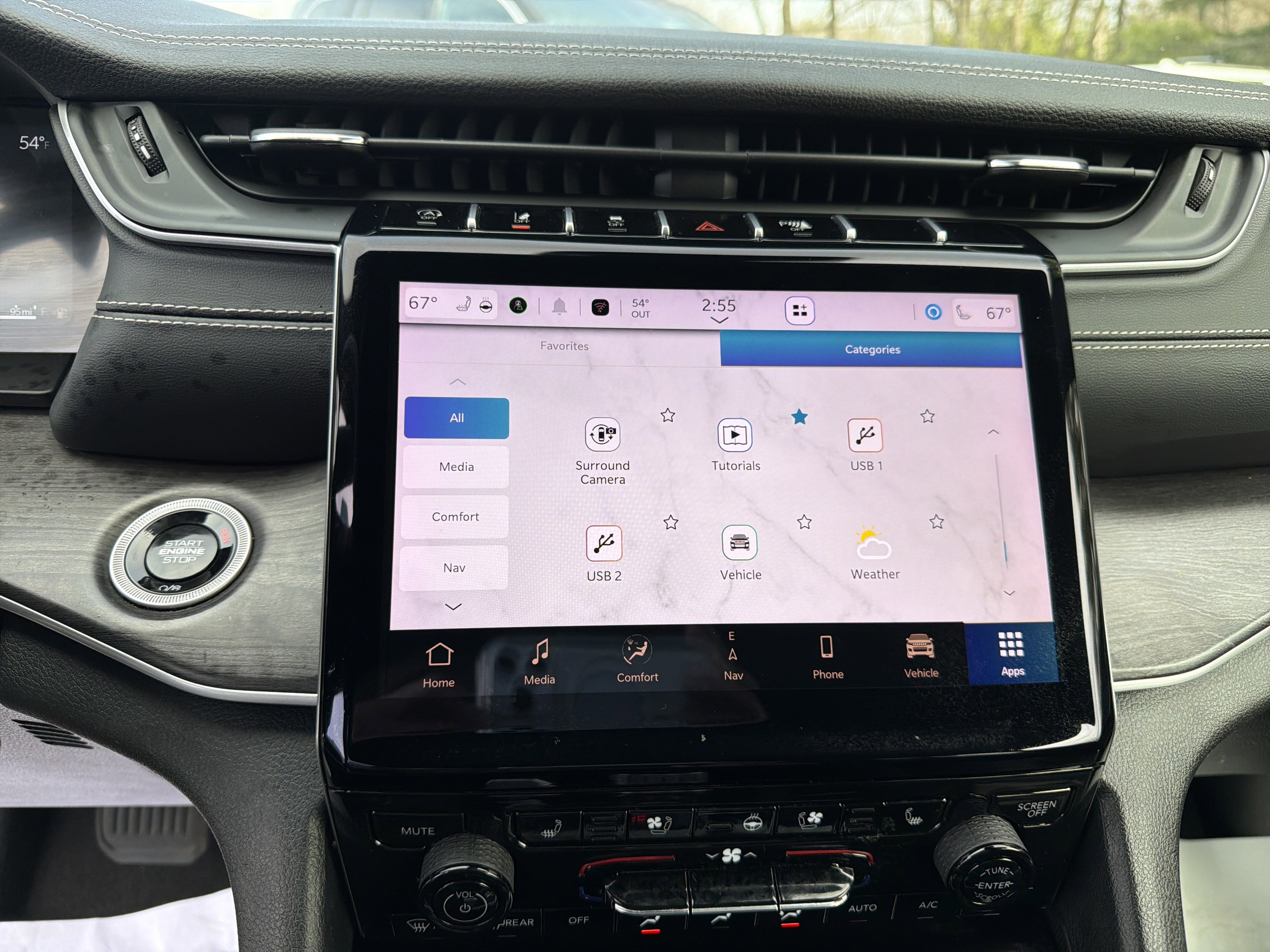 Certified 2024 Jeep Grand Cherokee L Limited w/ Luxury Tech Group II image 31