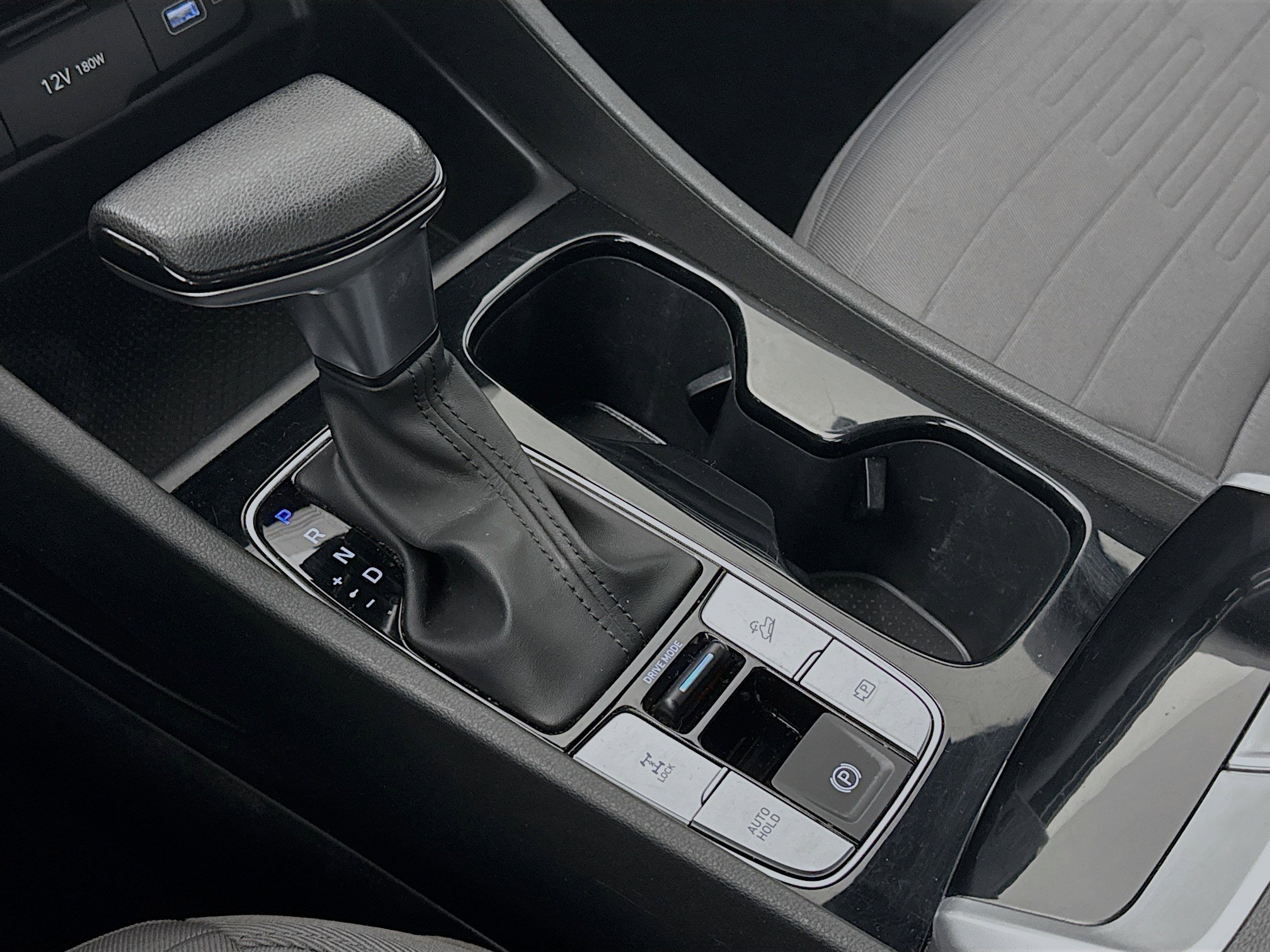 Used 2023 Hyundai Santa Cruz SE image 16