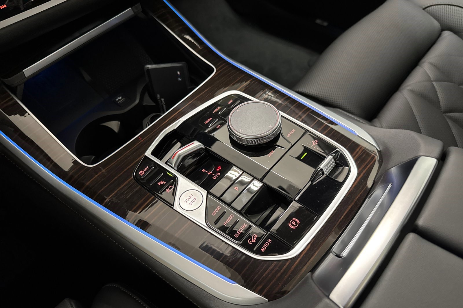 Used 2026 BMW X5 xDrive50e w/ Premium Package AWD/4WD image 18