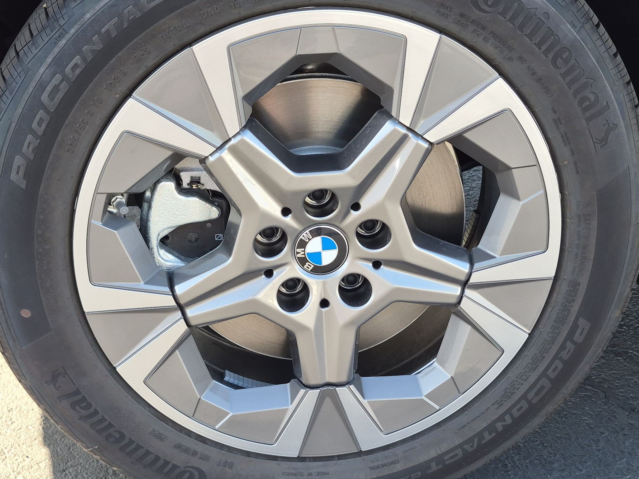 New 2027 BMW X1 xDrive28i AWD/4WD image 13
