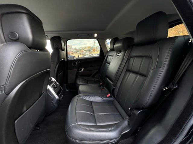 Used 2020 Land Rover Range Rover Sport SE image 23