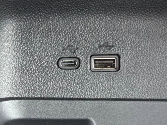 New 2026 Chevrolet Traverse LT w/ LPO, Floor Liner Package image 5