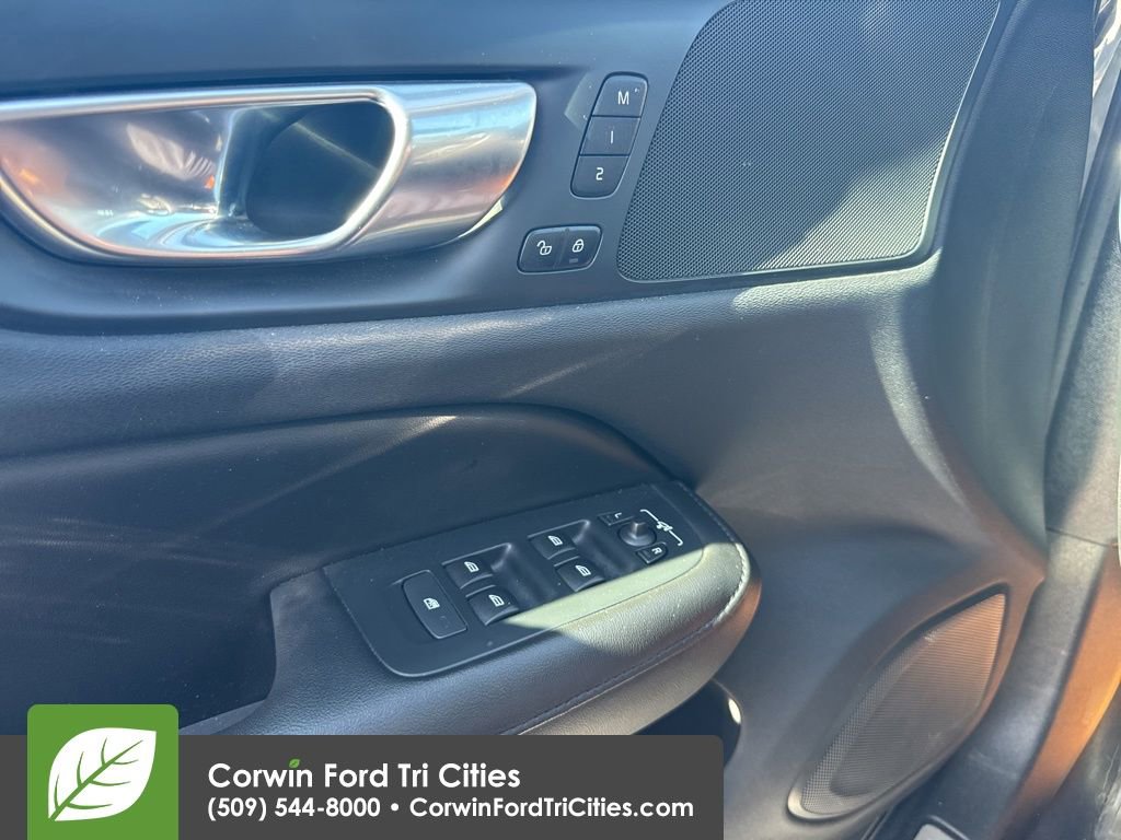 Used 2024 Volvo S60 B5 Core FWD image 11