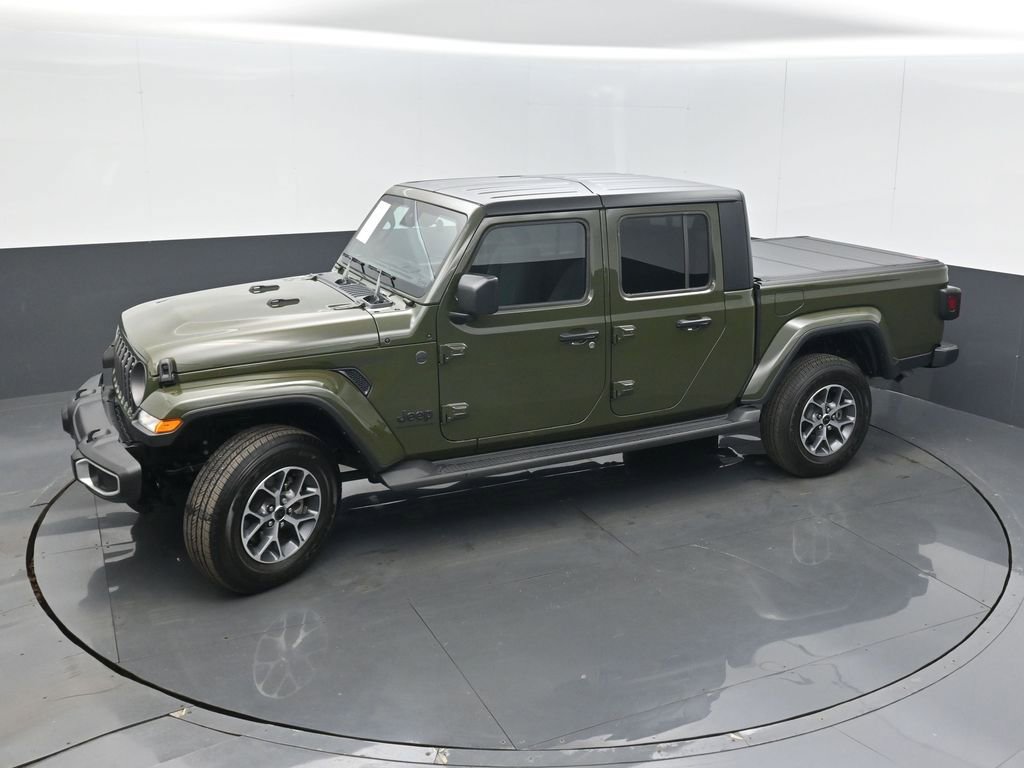 Certified 2024 Jeep Gladiator Sport image 39