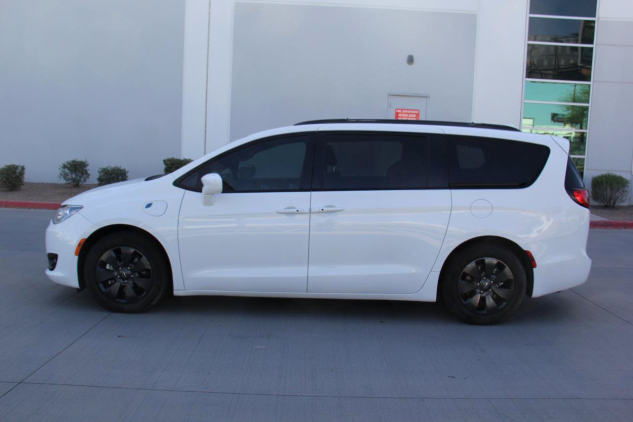 Used 2020 Chrysler Pacifica Touring-L w/ S Appearance Package FWD image 8