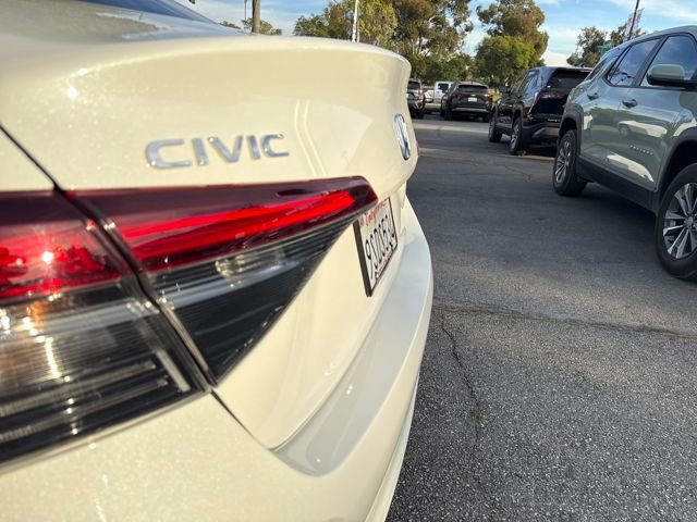 Used 2025 Honda Civic Sport image 27