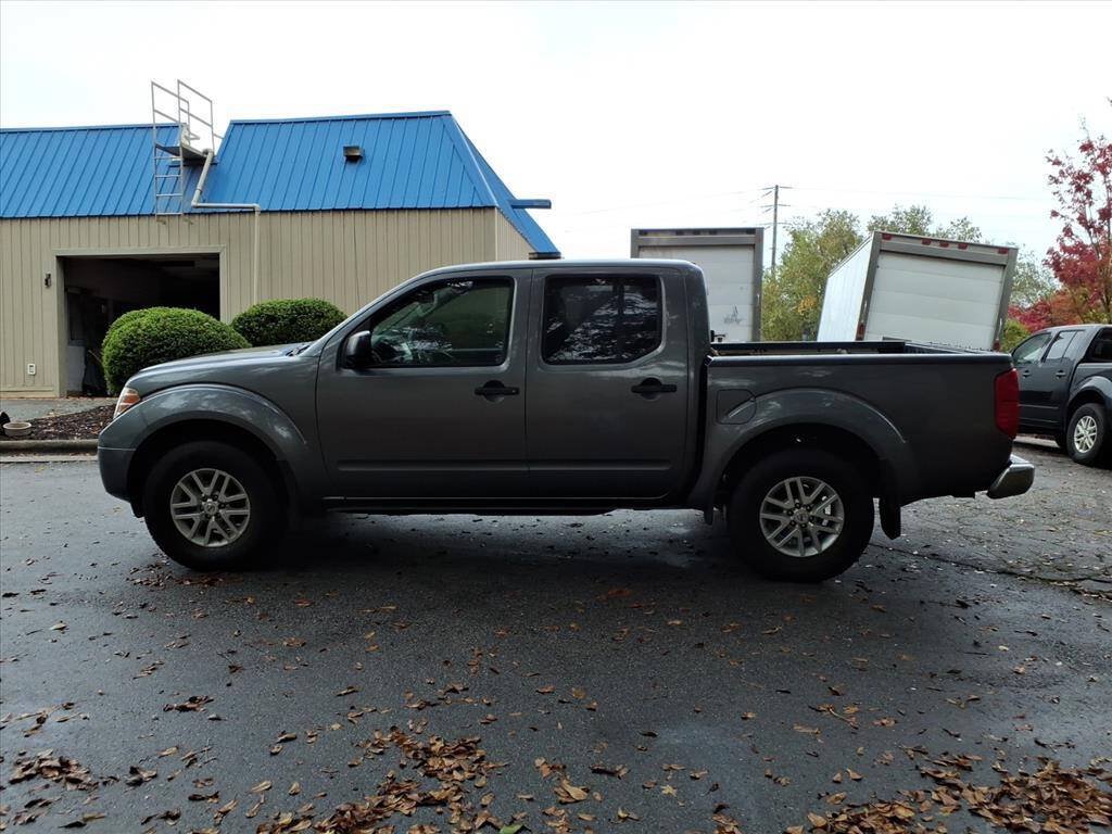 Used 2020 Nissan Frontier SV AWD/4WD image 9