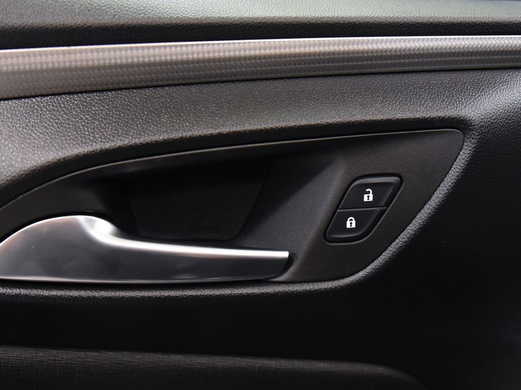 Used 2025 Buick Envista Avenir FWD image 28