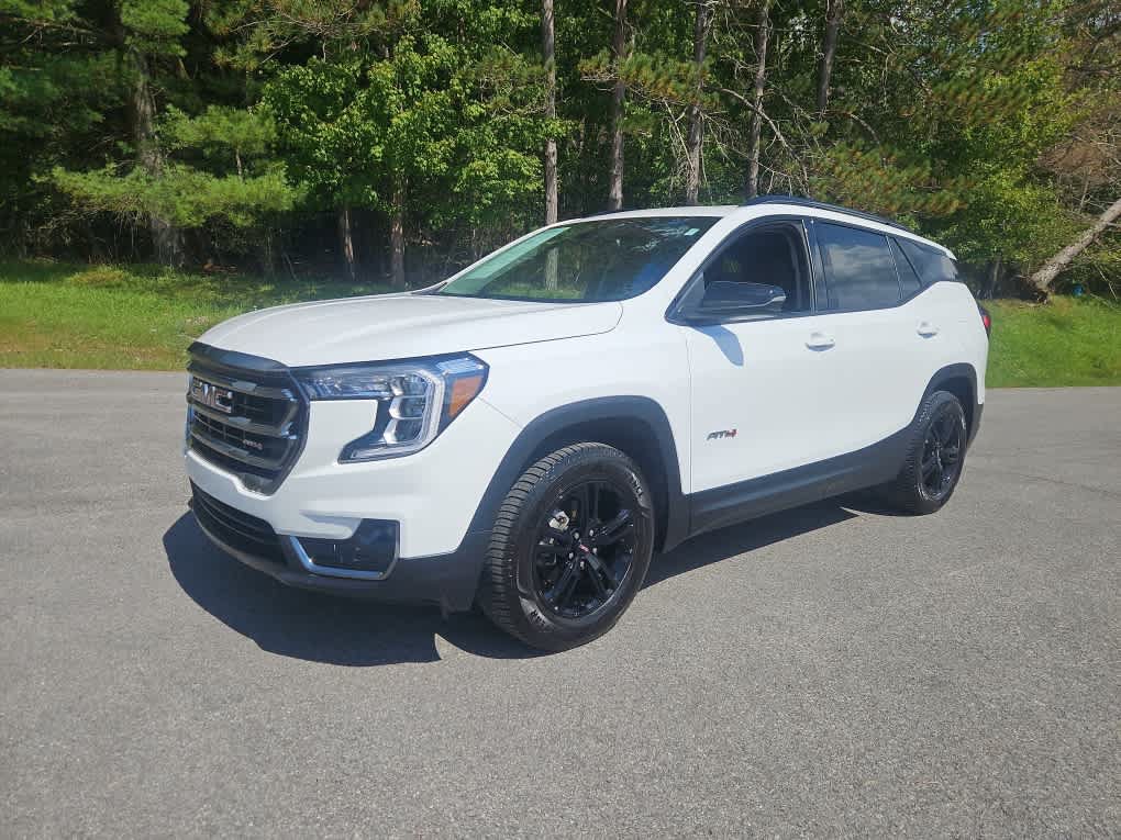 Used 2023 GMC Terrain AT4