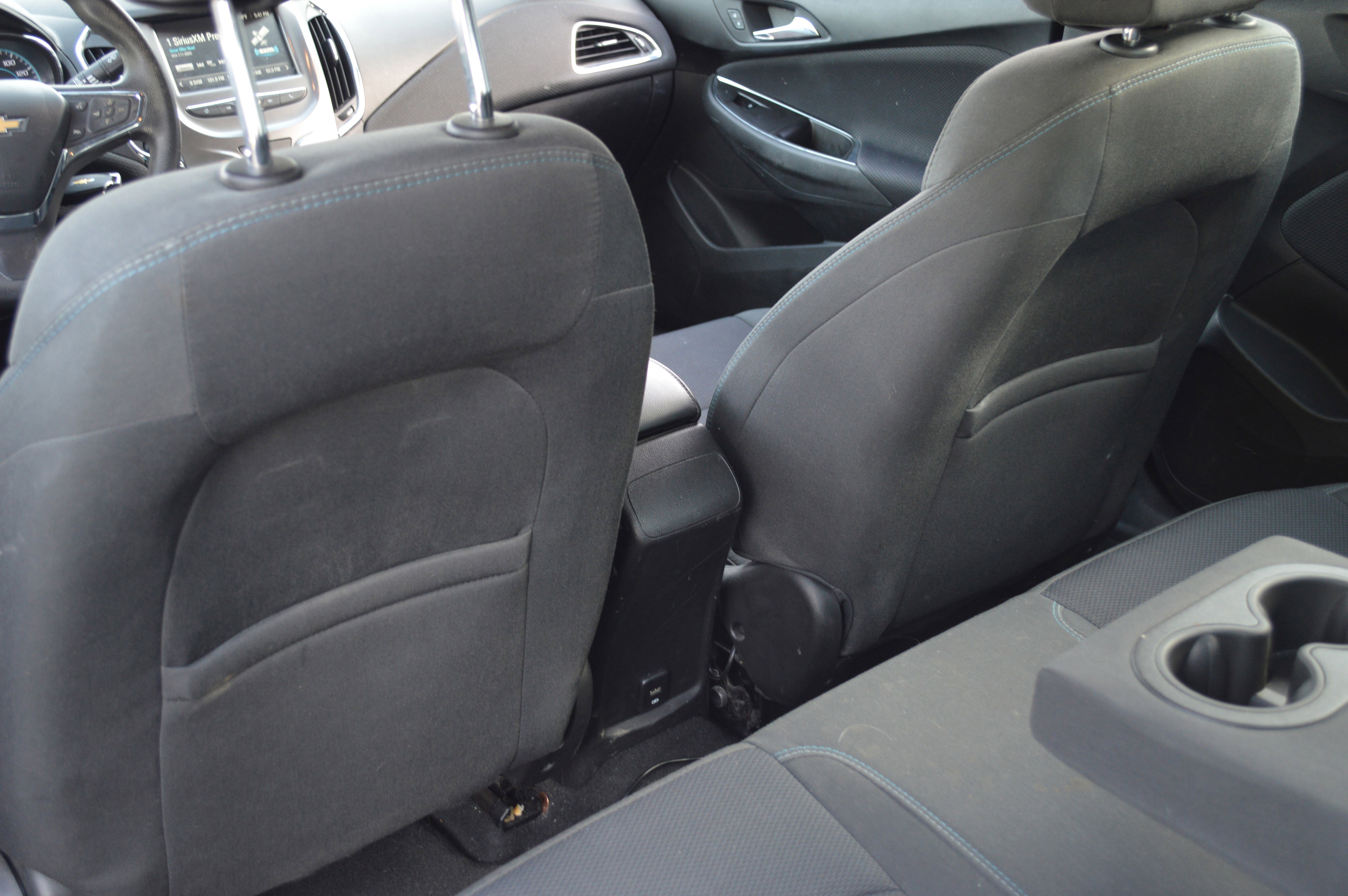 Used 2017 Chevrolet Cruze LT FWD image 27