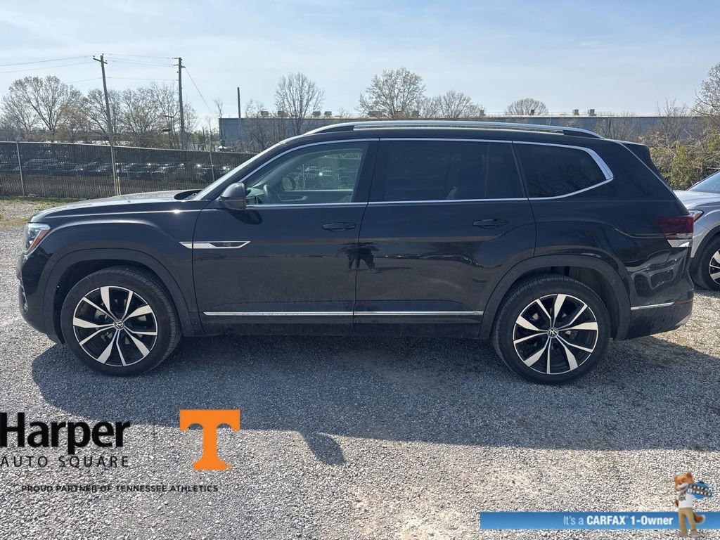 Used 2025 Volkswagen Atlas SEL Premium R-Line image 2