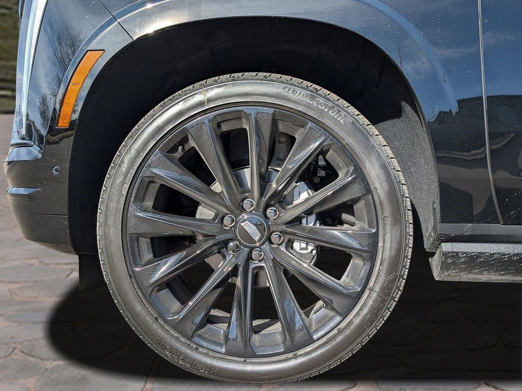 Certified 2026 Cadillac Escalade ESV Platinum Sport AWD/4WD image 8