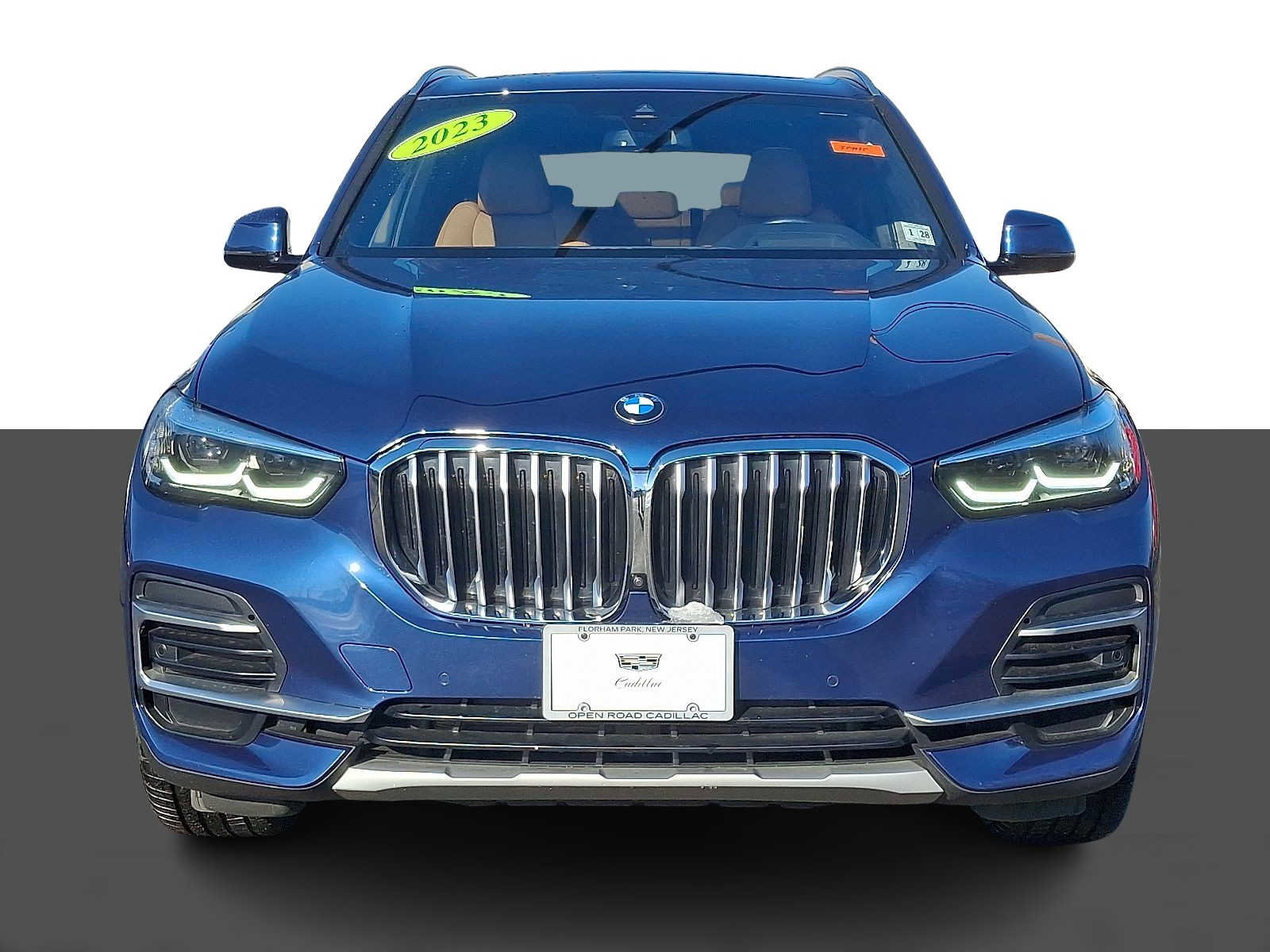 Used 2023 BMW X5 xDrive40i w/ Premium Package image 2