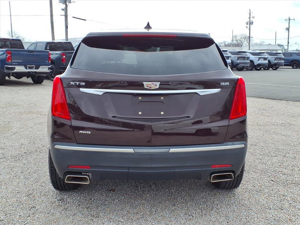 Used 2018 Cadillac XT5 Luxury w/ Driver Awareness Package image 6