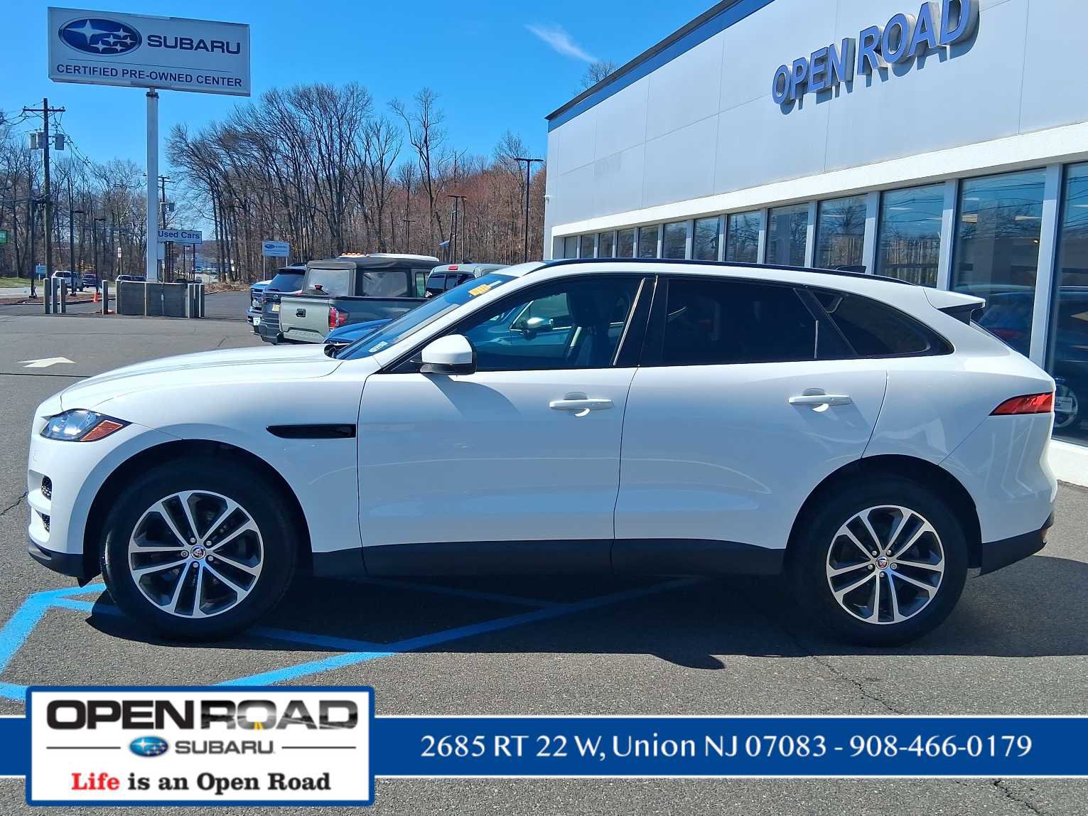 Used 2020 Jaguar F-PACE Premium image 4