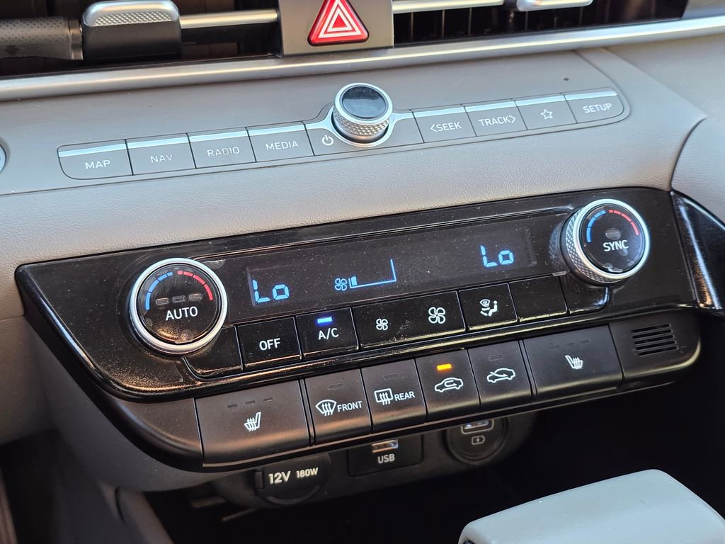 Certified 2023 Hyundai Elantra SEL w/ Convenience Package image 26