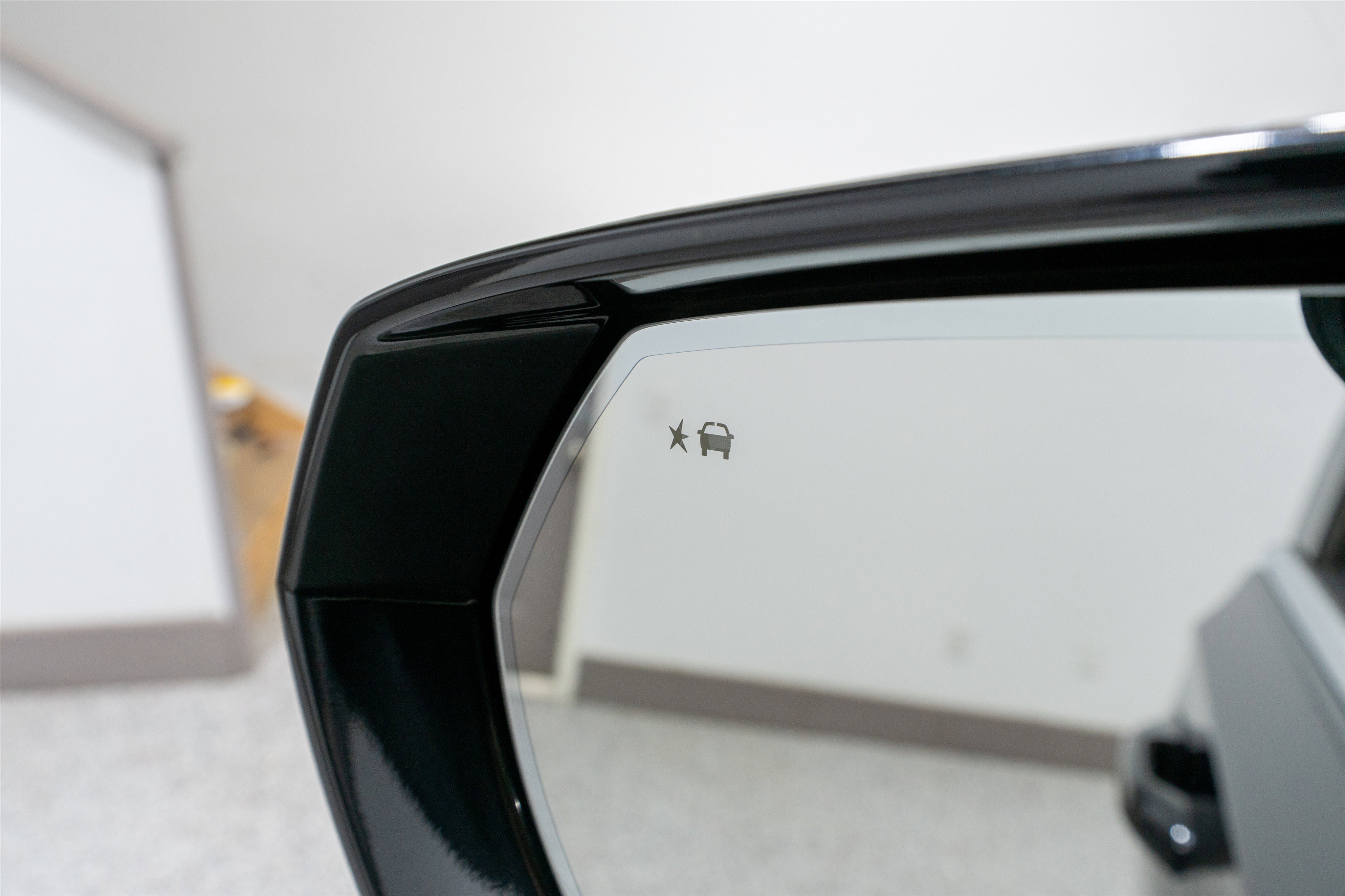 Used 2022 Chevrolet Tahoe LT w/ Luxury Package image 12