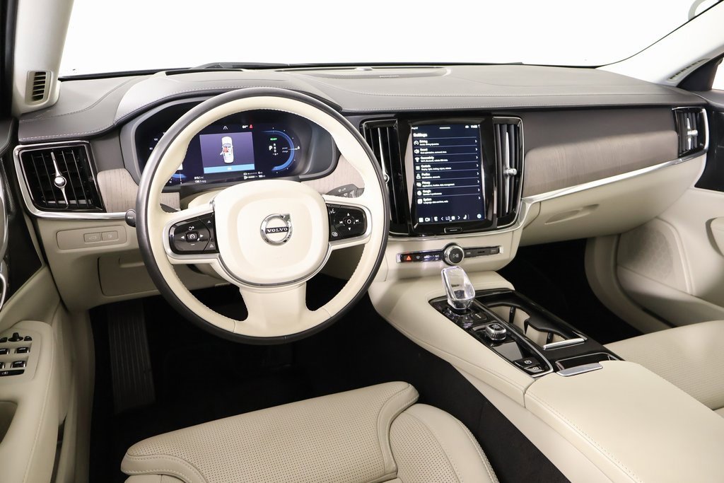 Used 2024 Volvo S90 T8 Ultimate w/ Lounge Package image 2