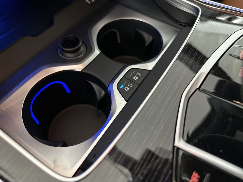 New 2026 BMW ALPINA XB7 image 21