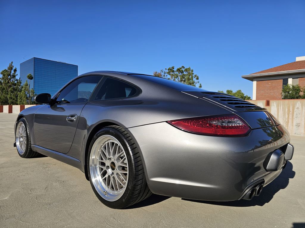 Used 2010 Porsche 911 Carrera image 9