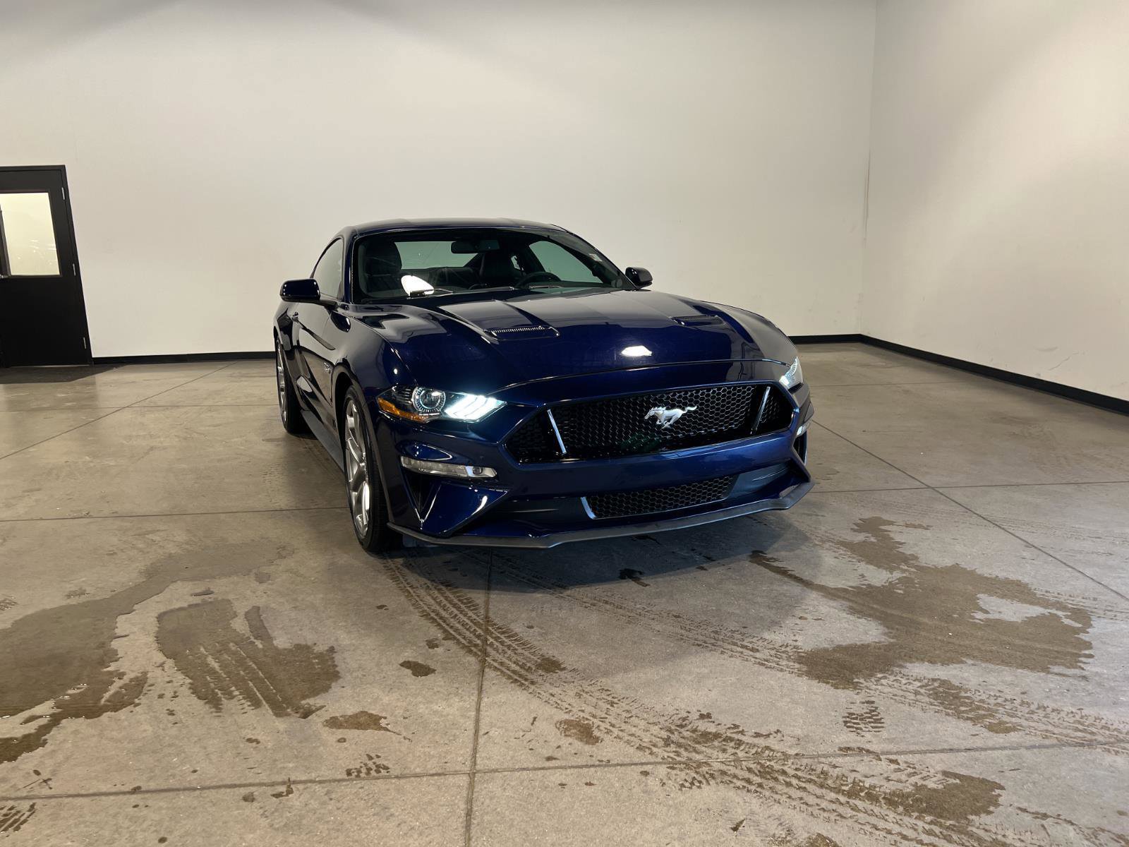 Used 2019 Ford Mustang GT Premium RWD image 1