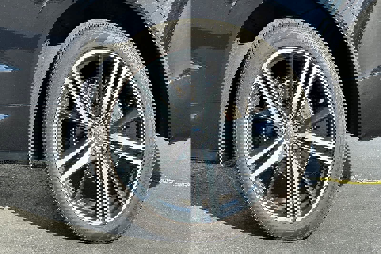 Used 2019 Volvo XC60 T5 R-Design image 34