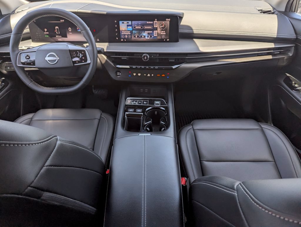 Used 2025 Nissan Murano SV FWD image 11