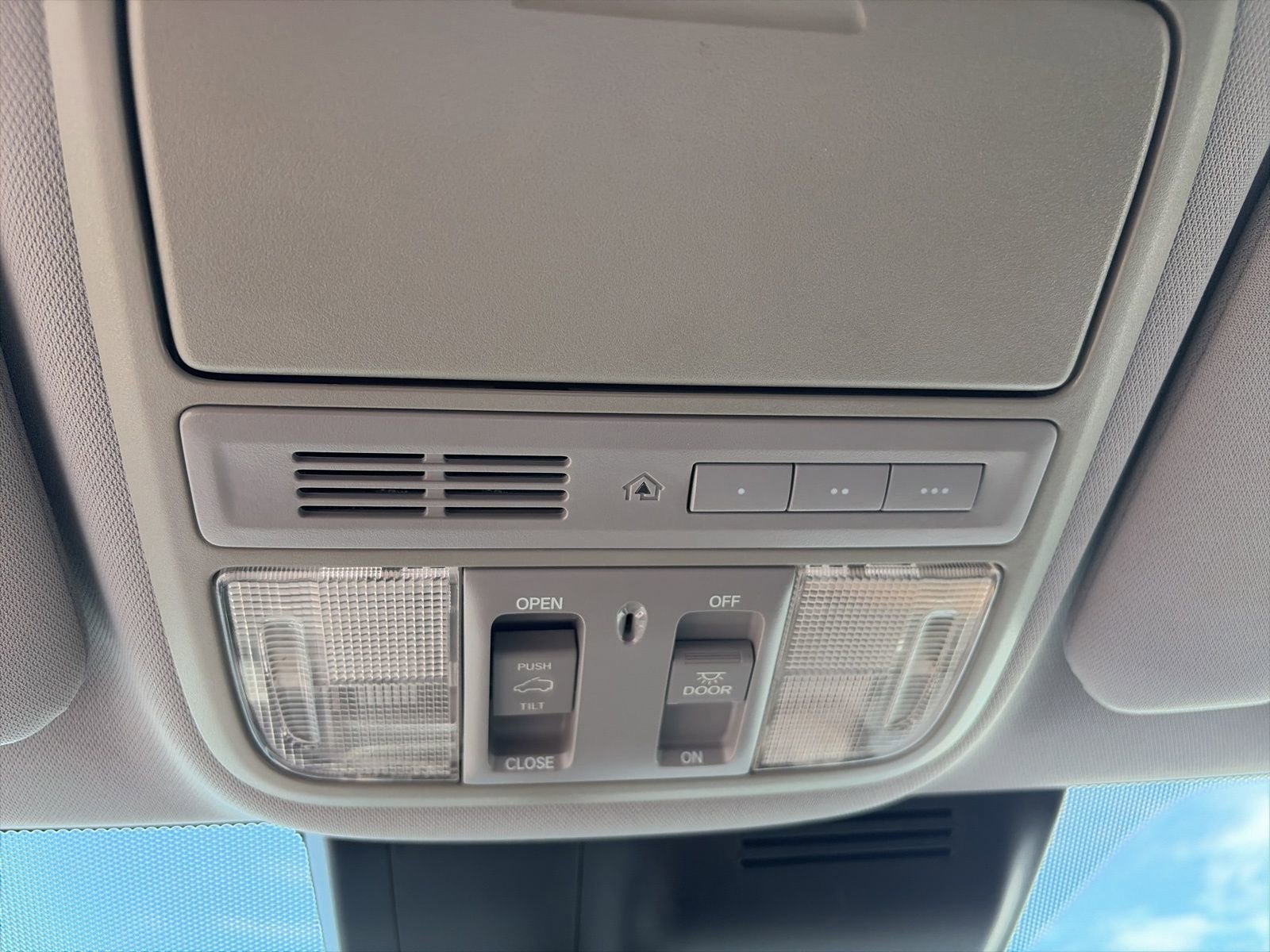 Used 2020 Honda CR-V EX-L image 12