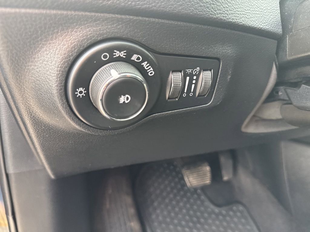 Used 2018 Jeep Compass Trailhawk w/ Leather Interior Group image 15