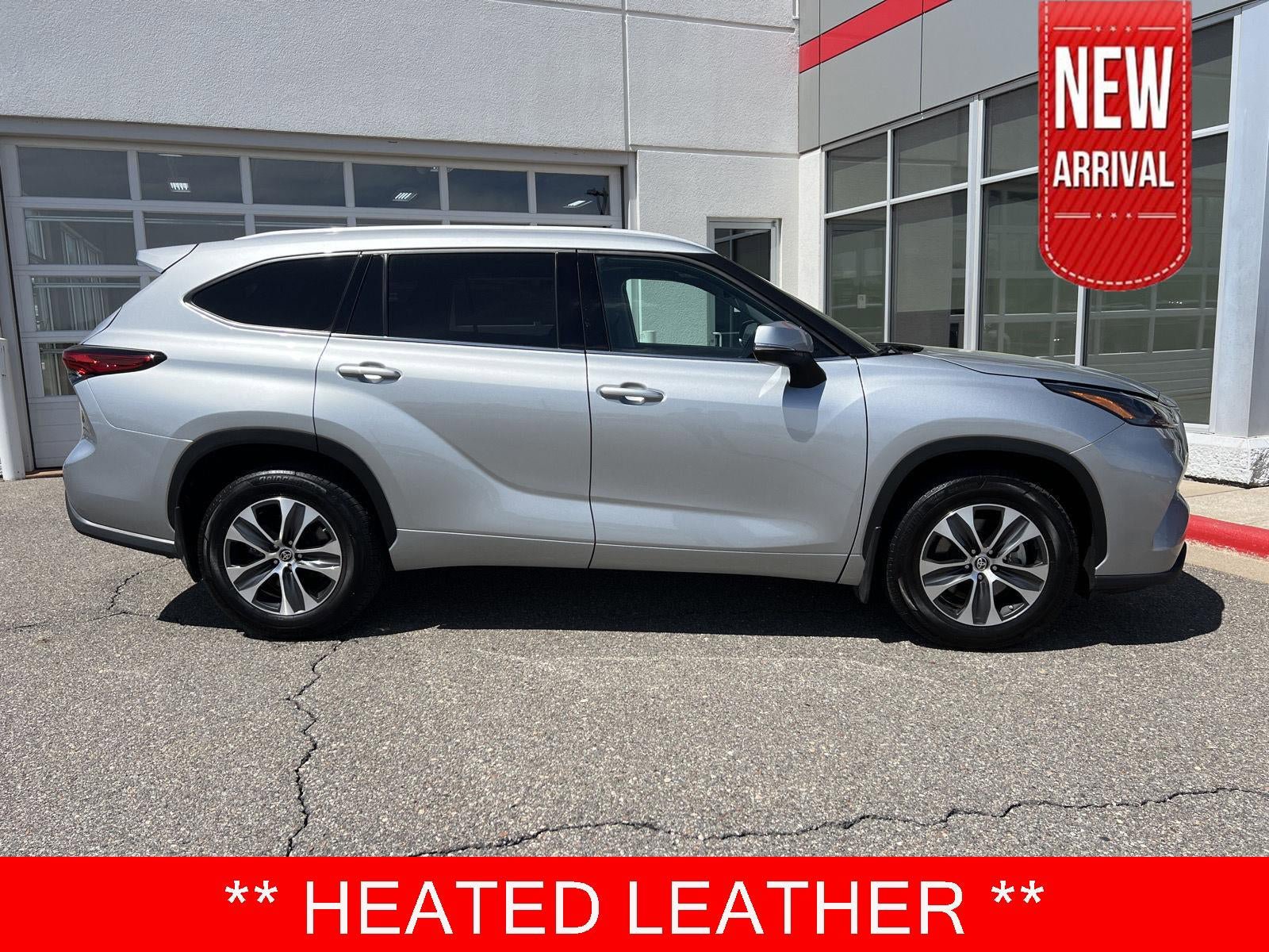 Used 2022 Toyota Highlander XLE