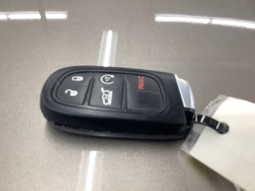 Used 2019 Jeep Cherokee Limited AWD/4WD image 26