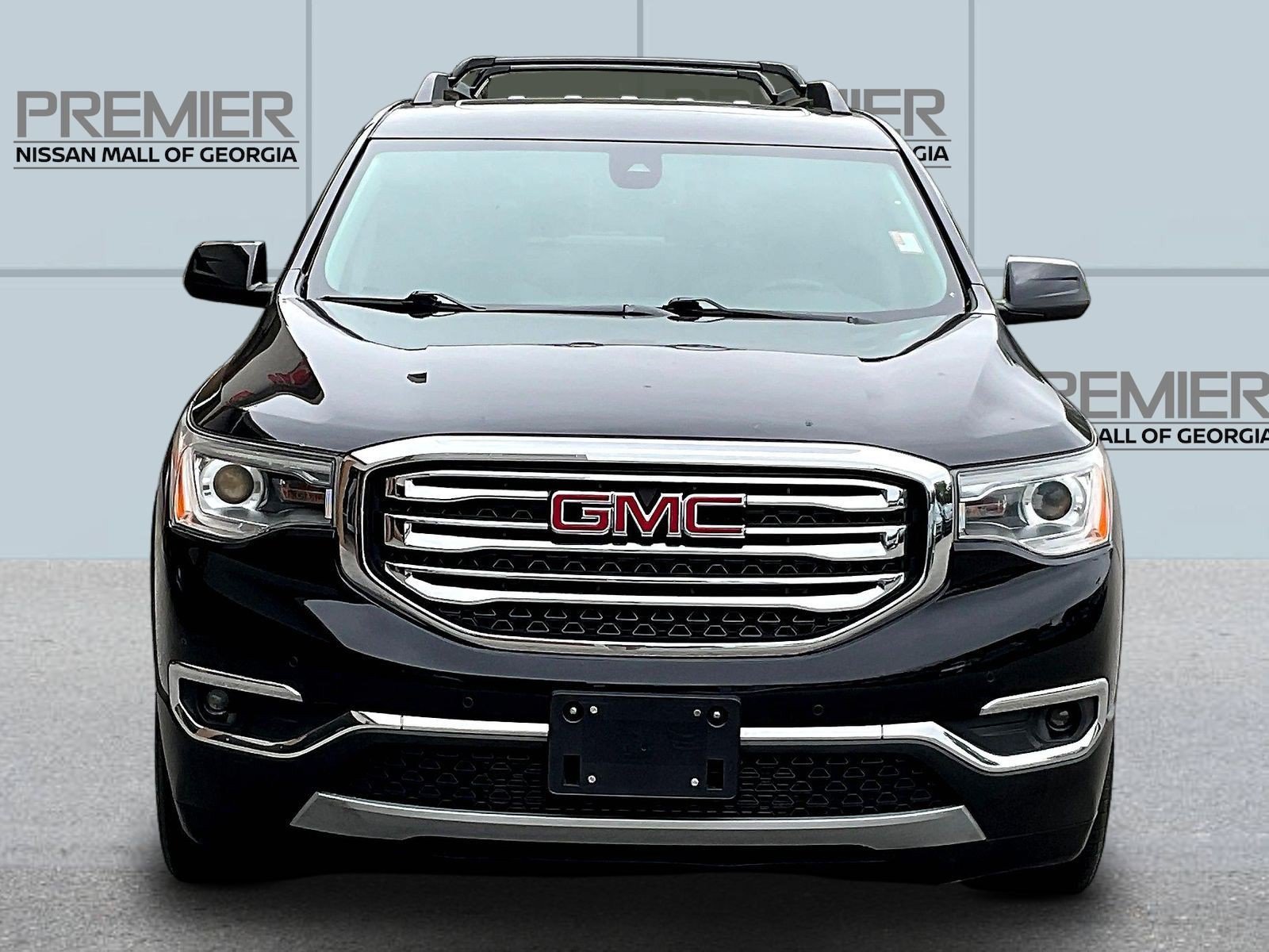 Used 2018 GMC Acadia SLT AWD/4WD image 2