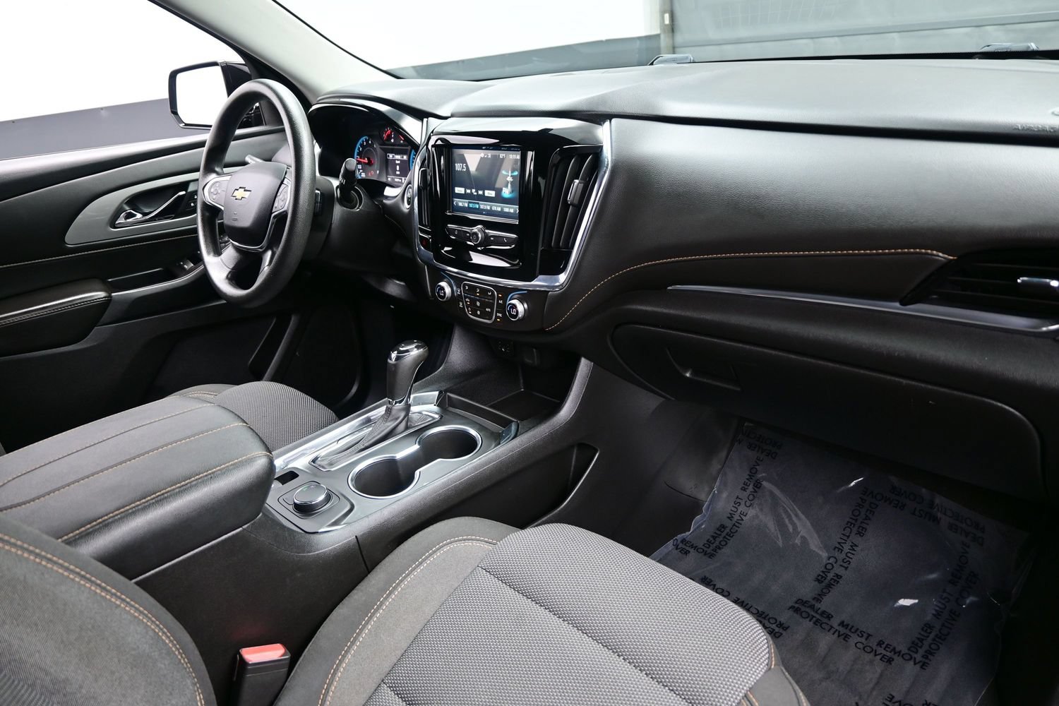 Used 2018 Chevrolet Traverse LS FWD image 17