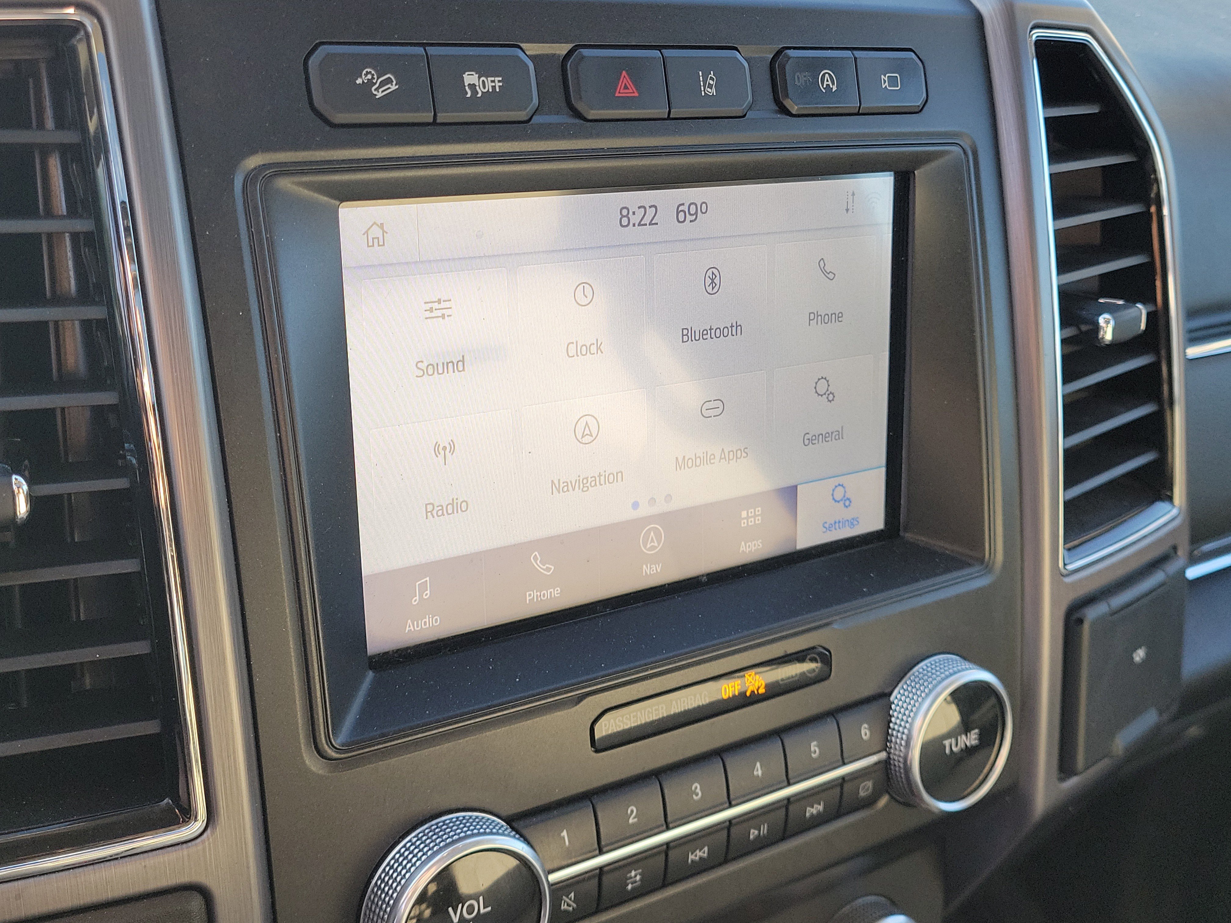 Used 2020 Ford Expedition Platinum image 32