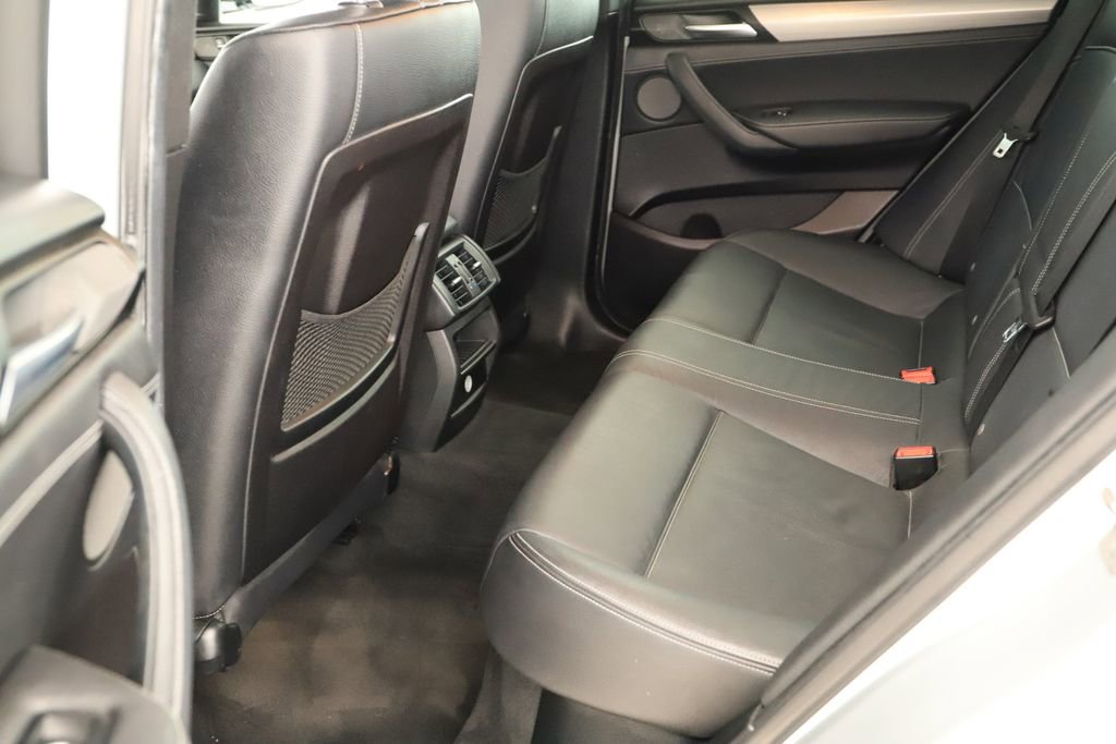 Used 2018 BMW X4 M40i image 29