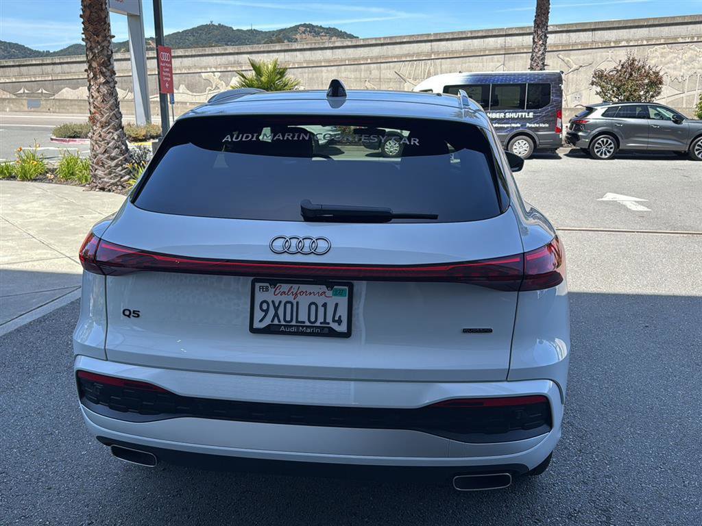 Used 2025 Audi Q5 Premium w/ Convenience Package AWD/4WD image 7