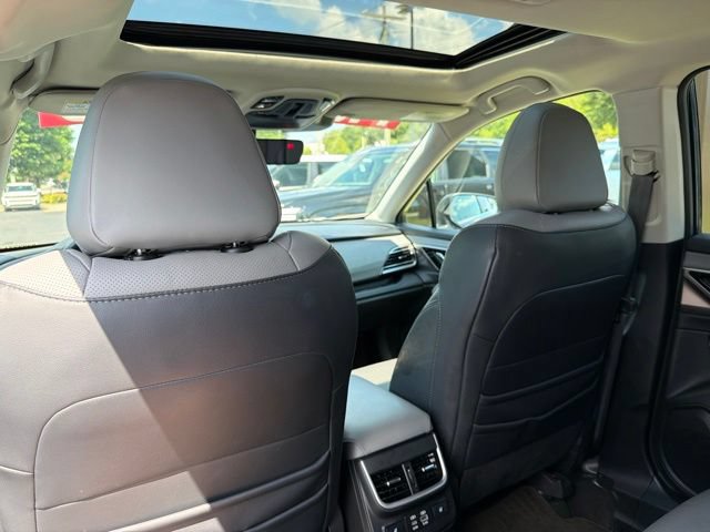 Used 2024 Subaru Outback Limited AWD/4WD image 33