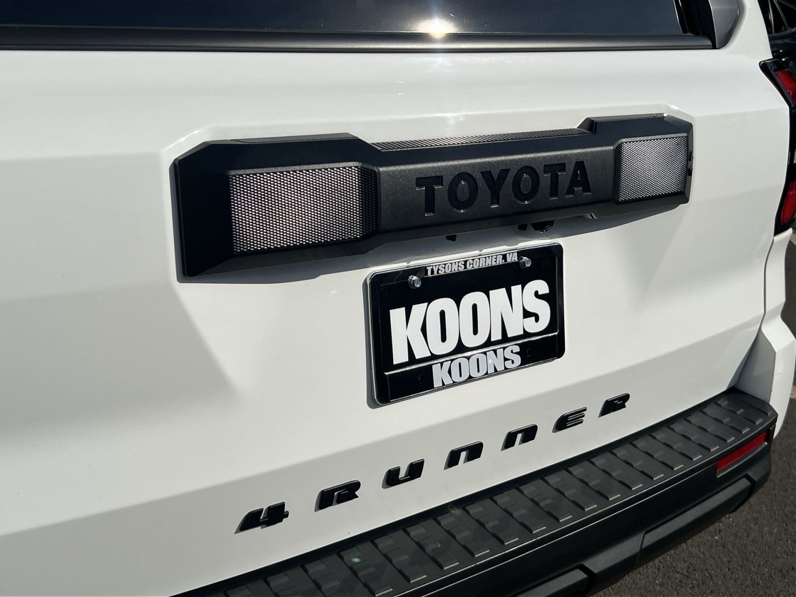 Used 2025 Toyota 4Runner SR5 AWD/4WD image 37
