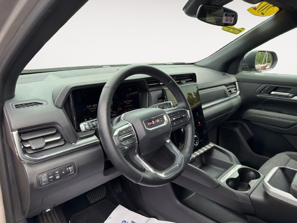 Used 2025 GMC Terrain Elevation AWD/4WD image 15