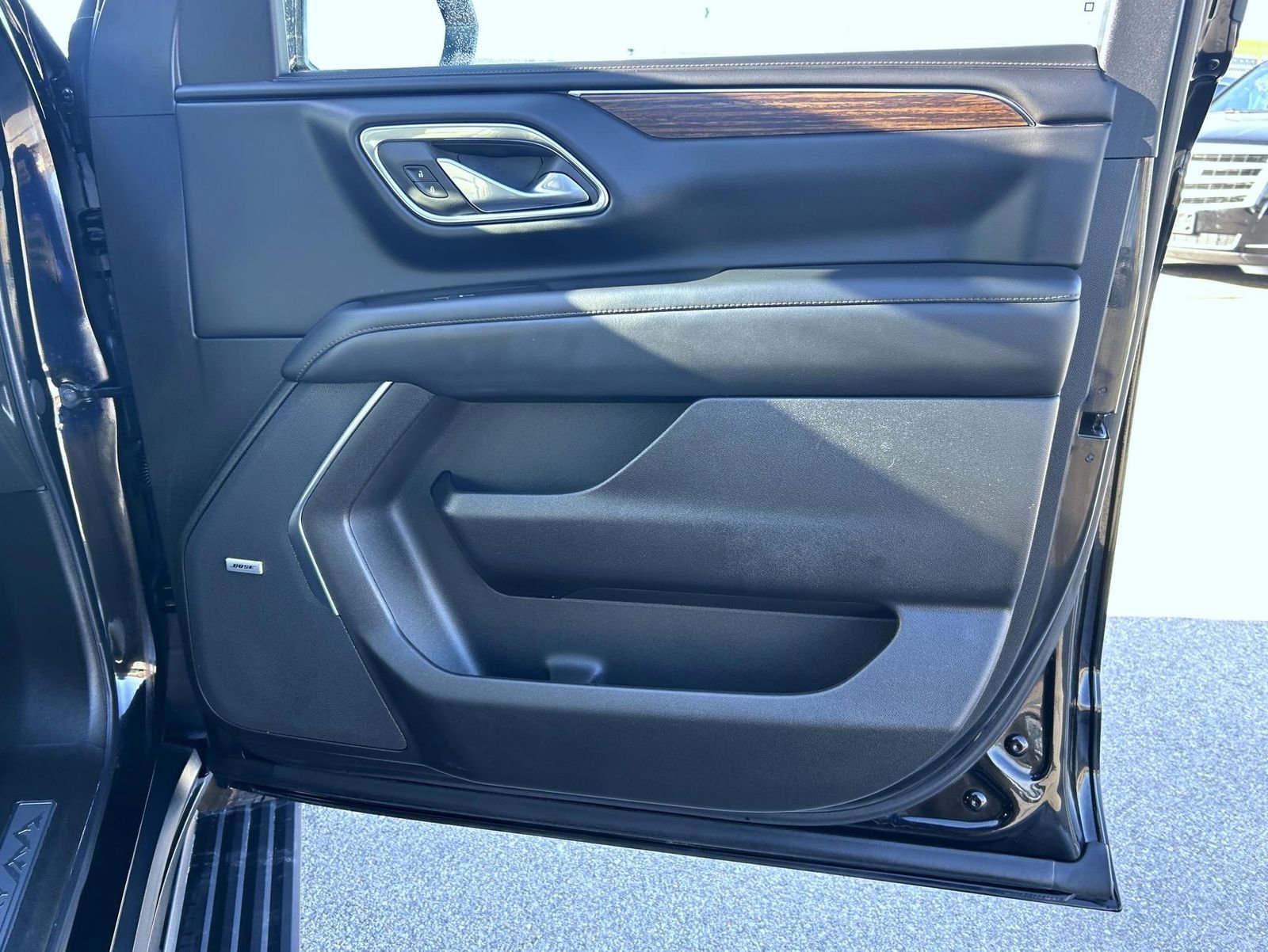 Used 2024 Chevrolet Tahoe High Country image 15