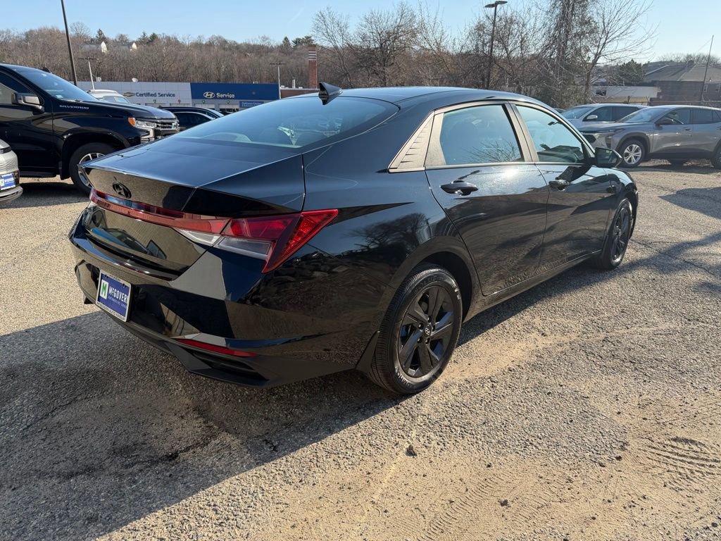 Certified 2023 Hyundai Elantra SEL image 6