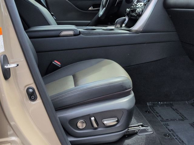 Used 2025 Lexus LX 700h Overtrail AWD/4WD image 30