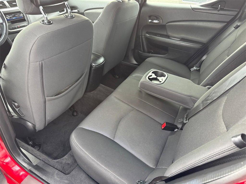 Used 2013 Dodge Avenger SXT image 18