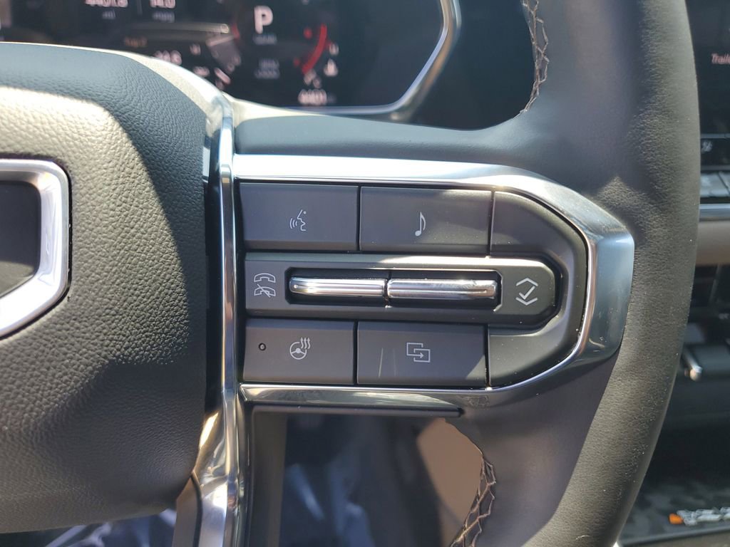 Used 2024 GMC Canyon Denali AWD/4WD image 30