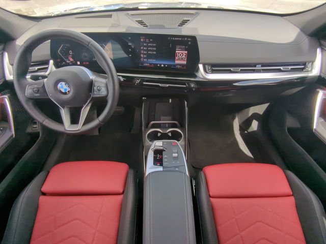 Used 2025 BMW X2 xDrive28i w/ Technology Package image 18